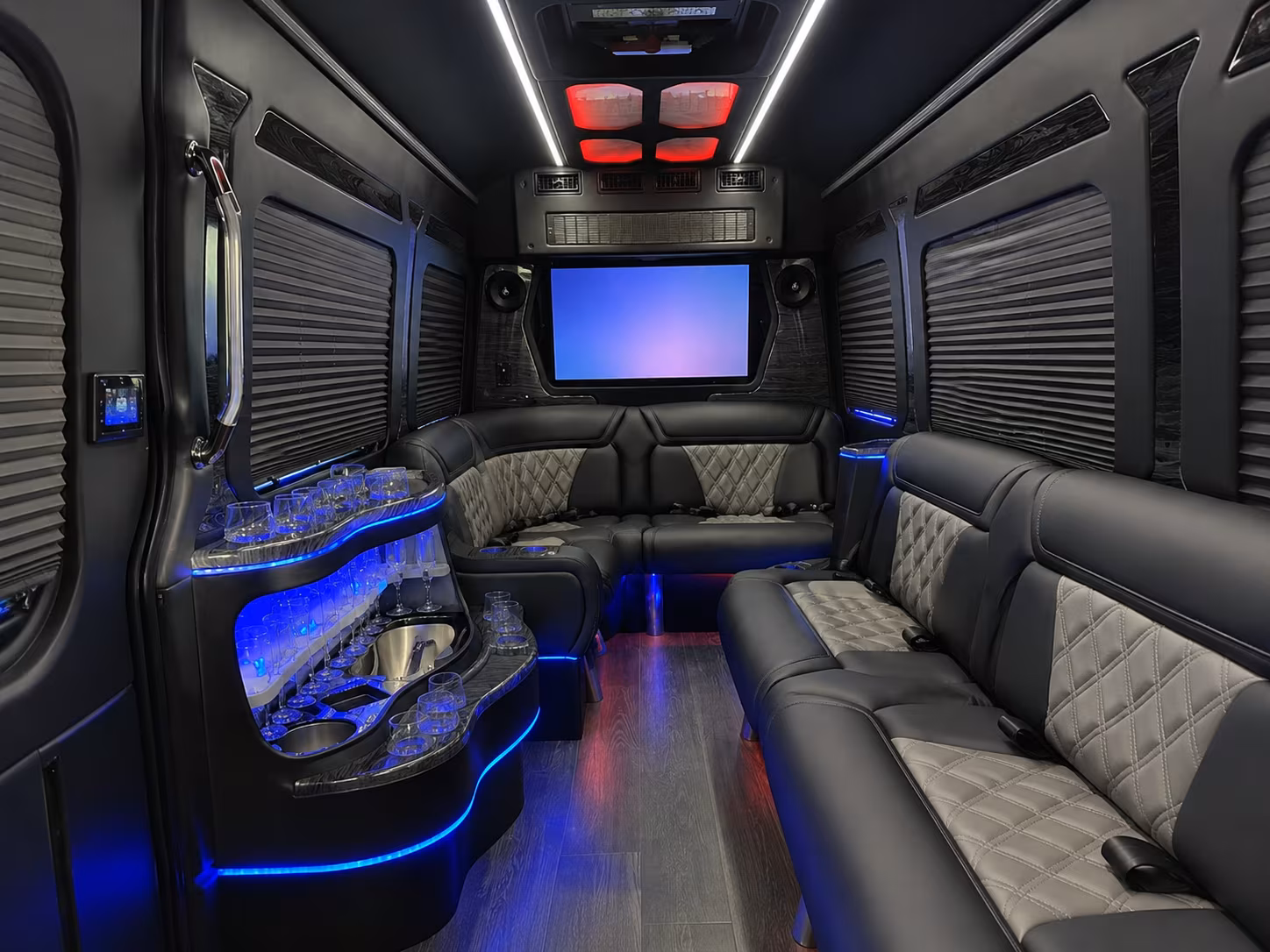 bus rentals for corporate offsites and team building events around beaverton
