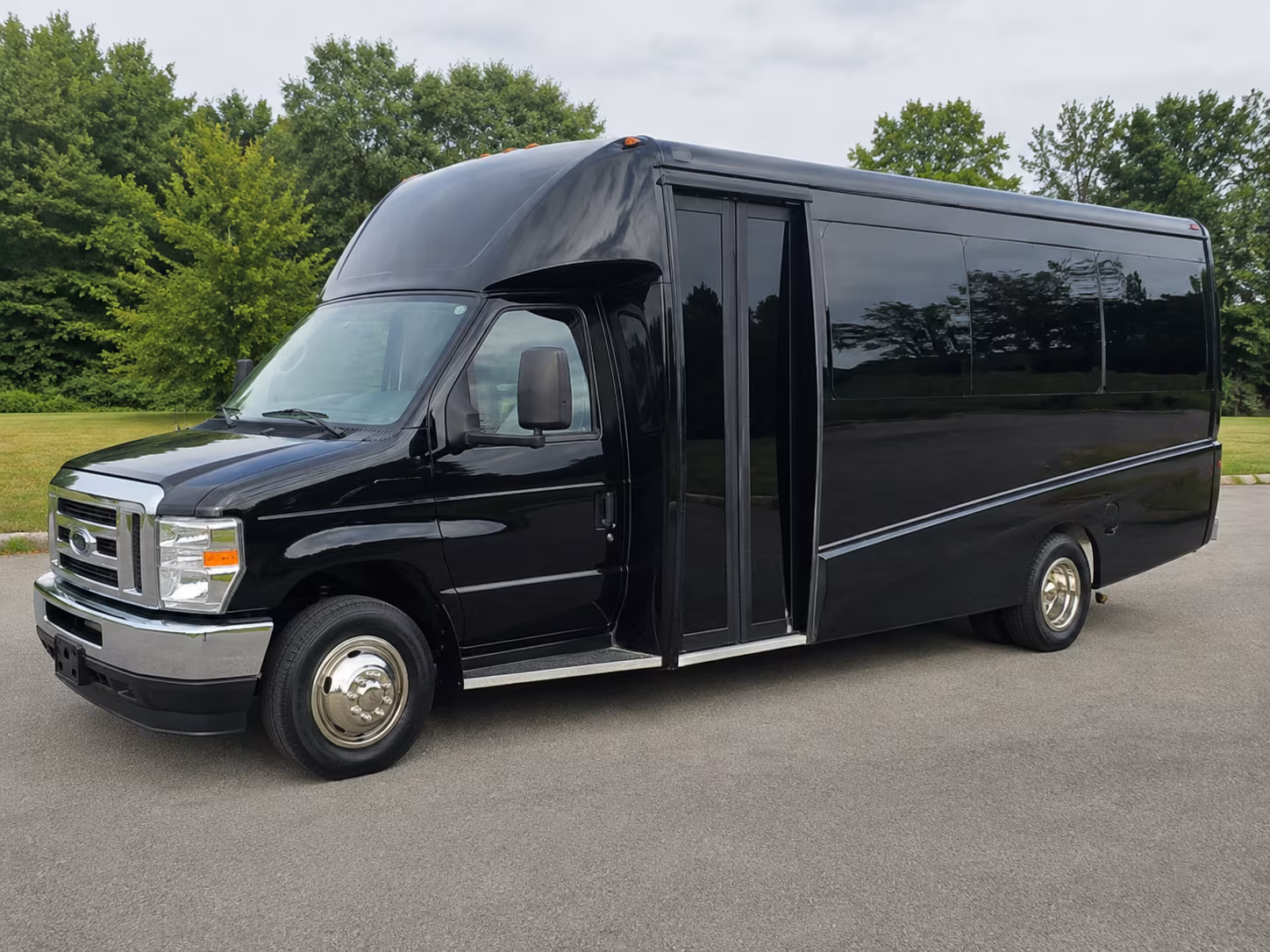 charter bus rentals for school organized prom shuttles in beaverton