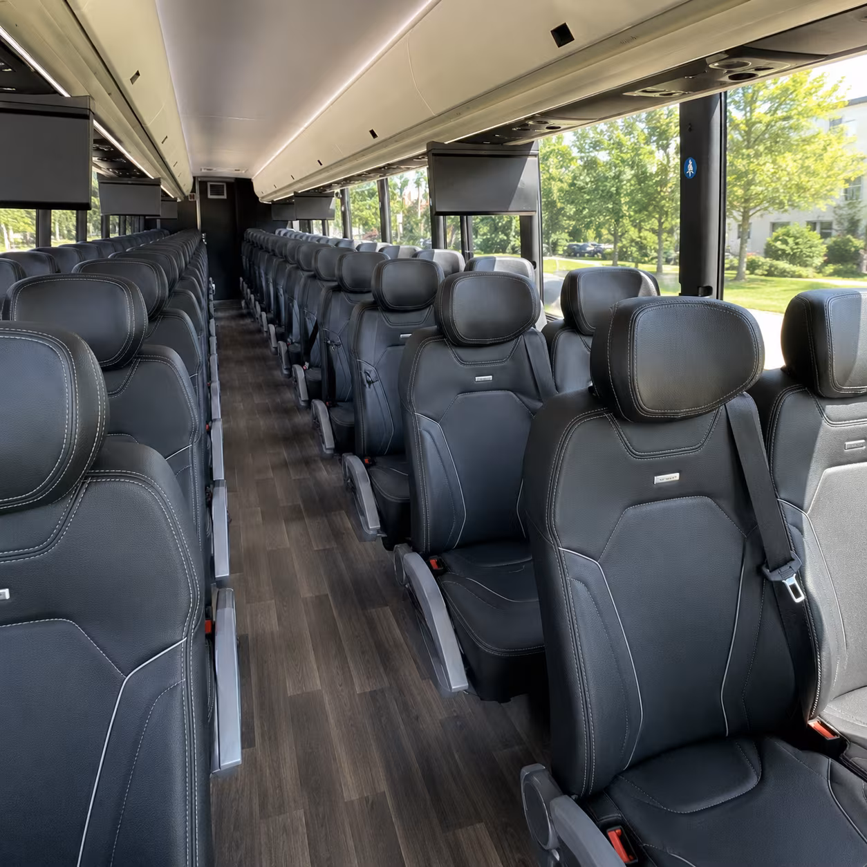 charter buses for college campus visits and career day transportation