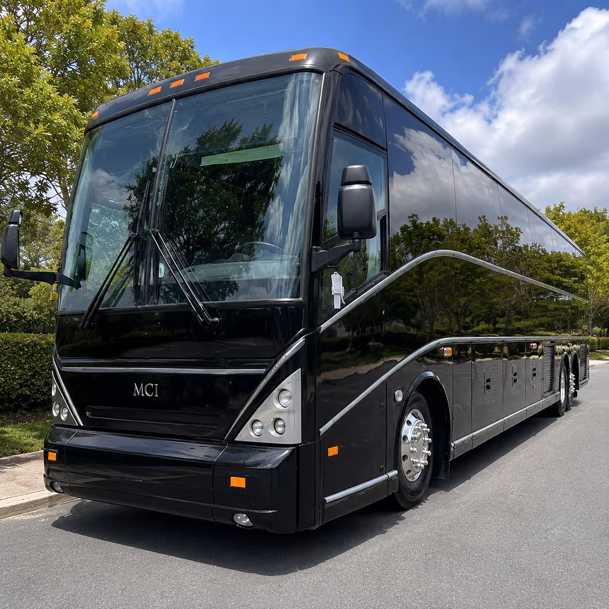 charter buses to the oregon zoo amphitheater summer concert series