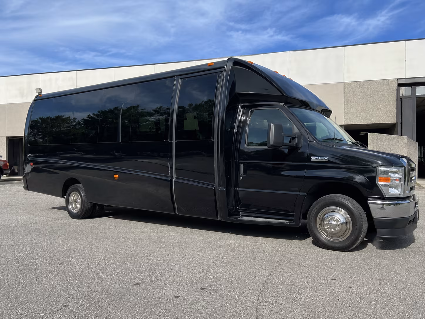 concert night bus rentals for groups heading to the arlene schnitzer concert hall