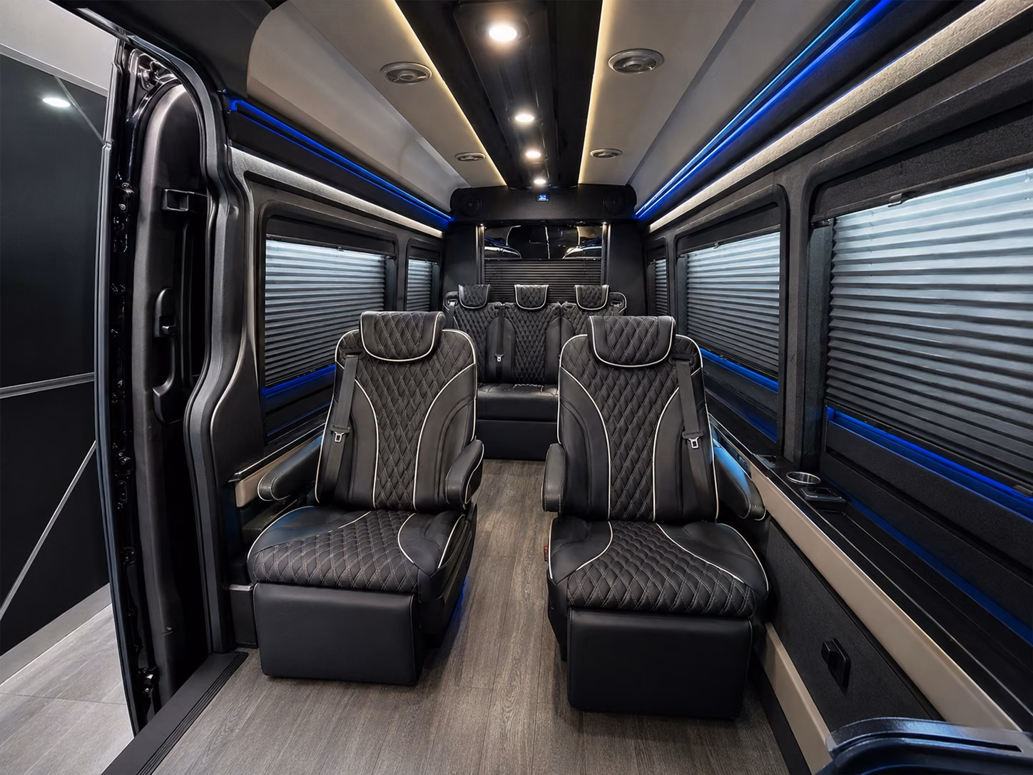 hotel to pdx airport shuttle buses for beaverton conference groups