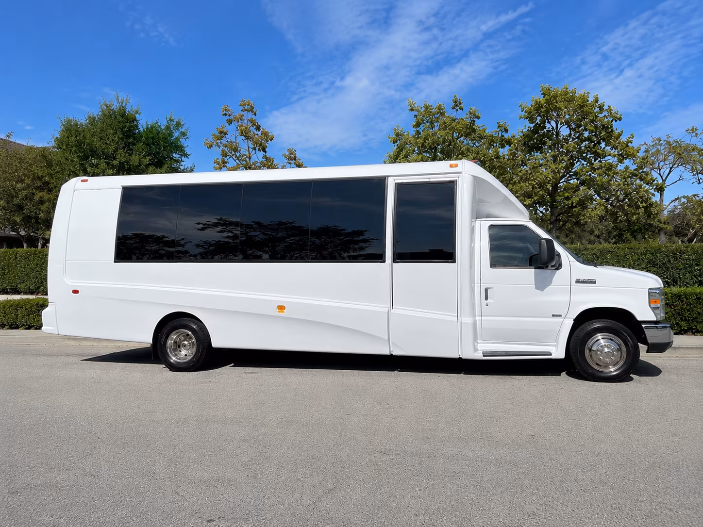 hotel to venue shuttle buses for beaverton corporate groups
