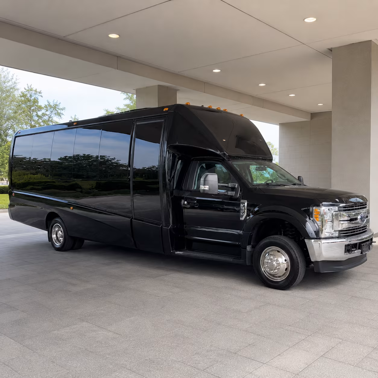 party buses for bachelorette wine tours through the chehalem mountains ava