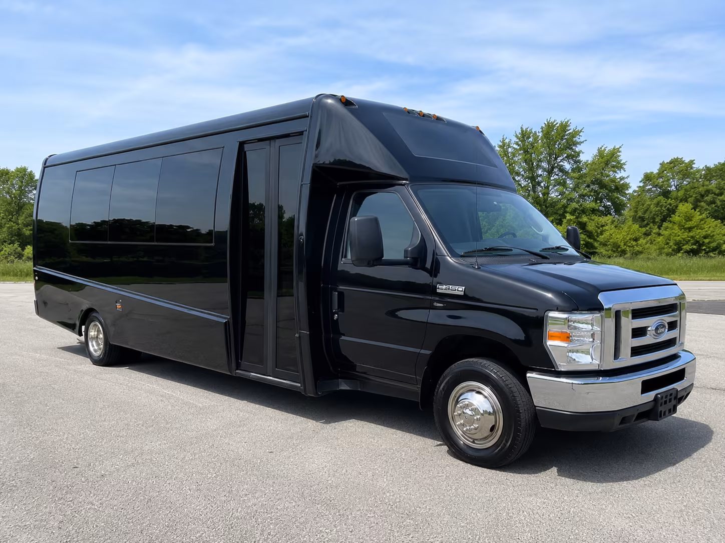 rent a bus in beaverton for pre prom dinners and photo stops